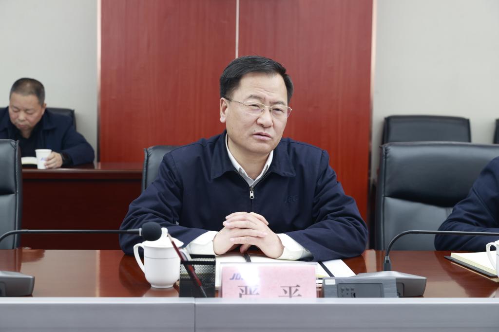 20240312-六安市常務(wù)副市長劉洪潔到公司考察交流 (5).JPG